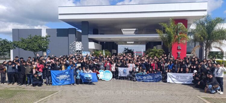 Jóvenes de Clubes Digitales participaron de destacado evento en el Polo Científico