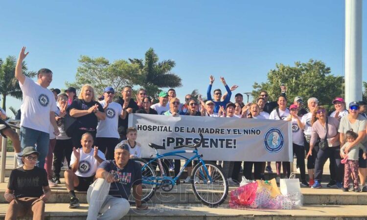 Una bicicleteada por el 49° aniversario del Hospital de la Madre y el Niño recorrió la Costanera capitalina