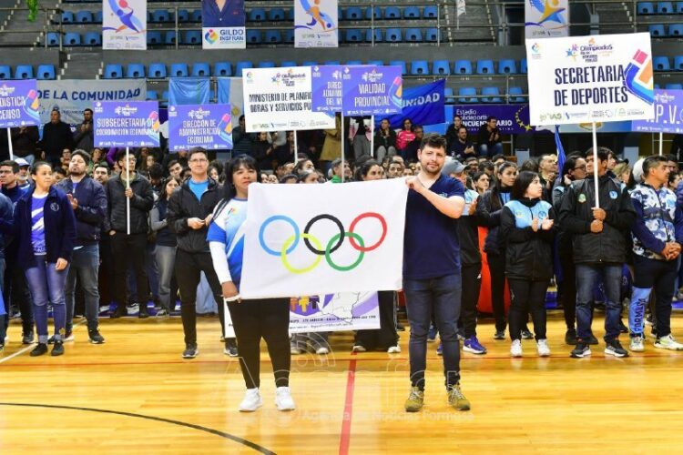 En el Estadio Cincuentenario se realizó la apertura oficial de las Olimpíadas Deportivas 2025