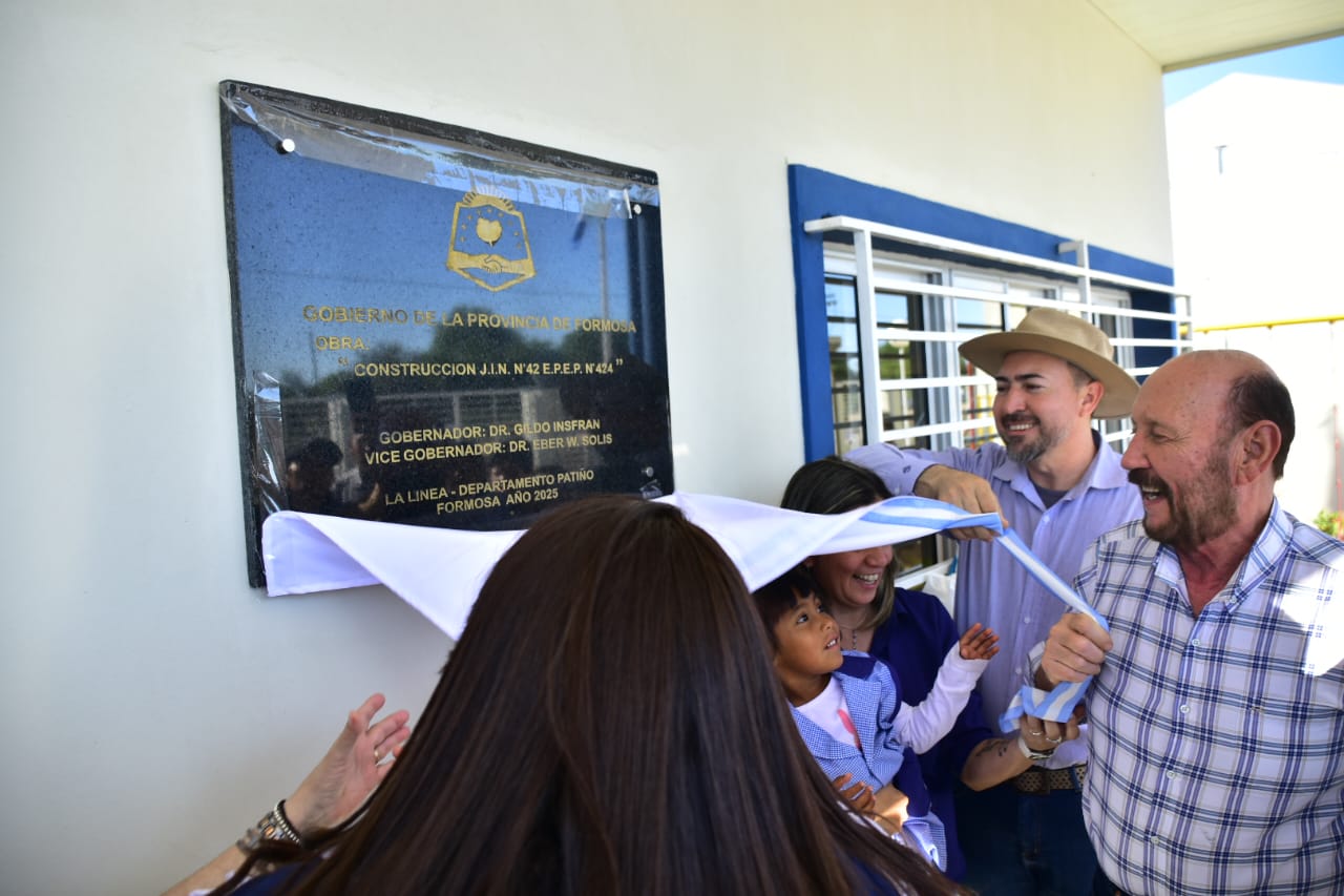 Insfrán inauguró más escuelas en La Línea, jurisdicción de Las Lomitas  