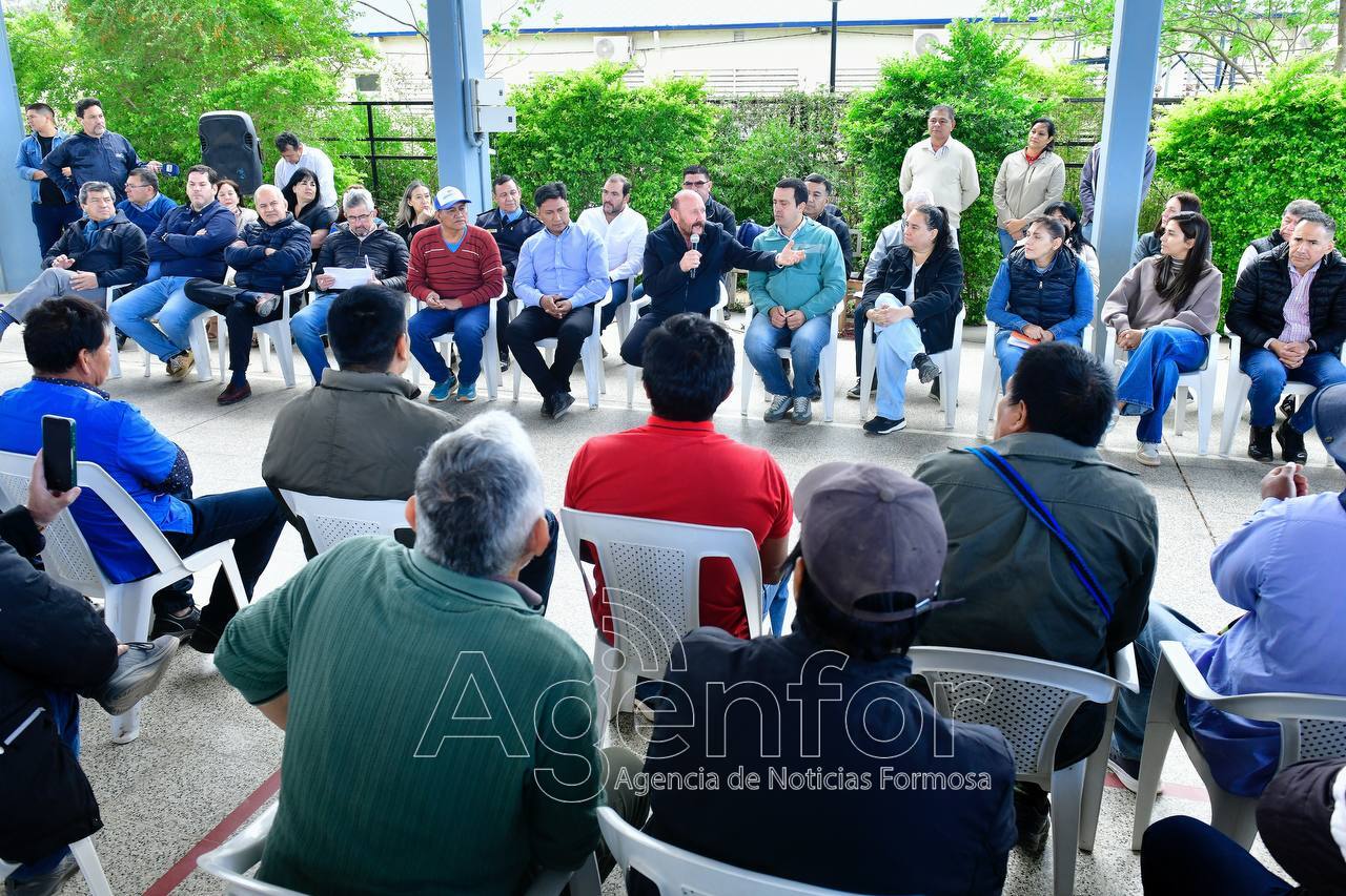 El Gobernador inició su gira por el noroeste con una reunión en Santa Teresa