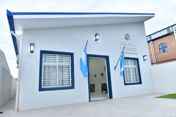 Insfrán inauguró 38 Casas de la Solidaridad durante su gestión