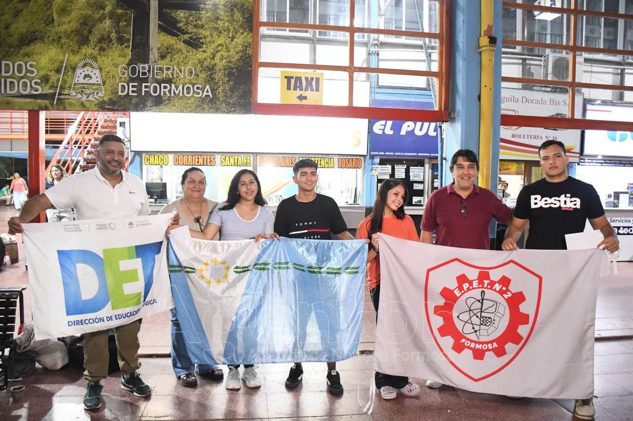 Estudiantes de la EPET N° 2 en las Olimpíadas Nacionales de Educación Técnico Profesional