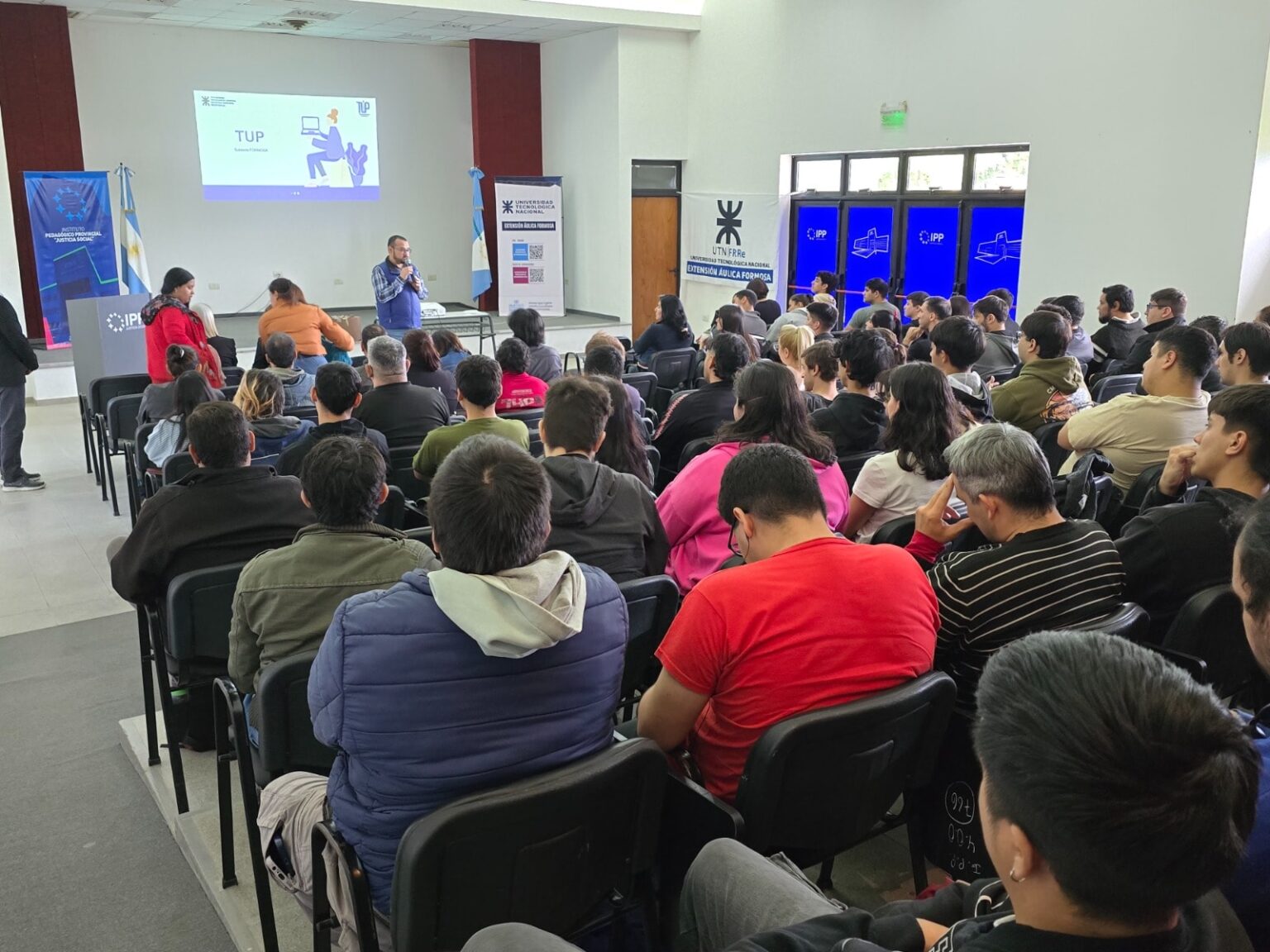 Una reunión de coordinación por la Tecnicatura Universitaria en Programación se realizó en el IPP