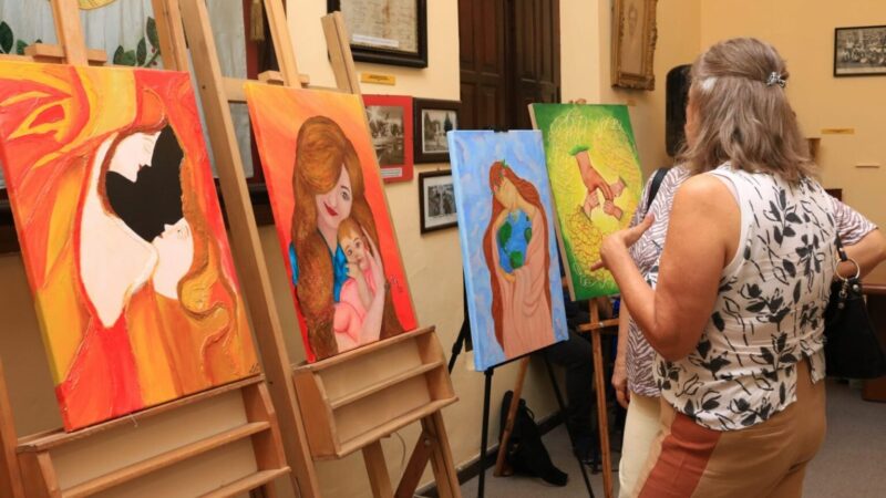 Se habilitó la muestra “Homenaje a las Madres Formoseñas” en el Museo “Juan Pablo Duffard”