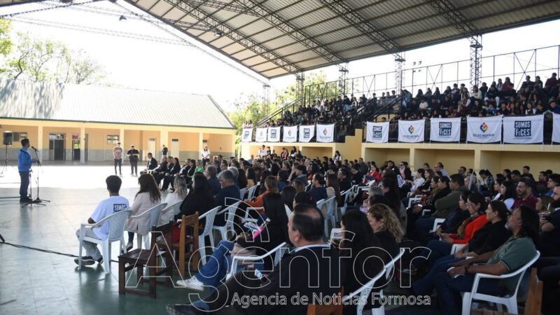 Más de 200 estudiantes participaron del Parlamento Juvenil de Formosa