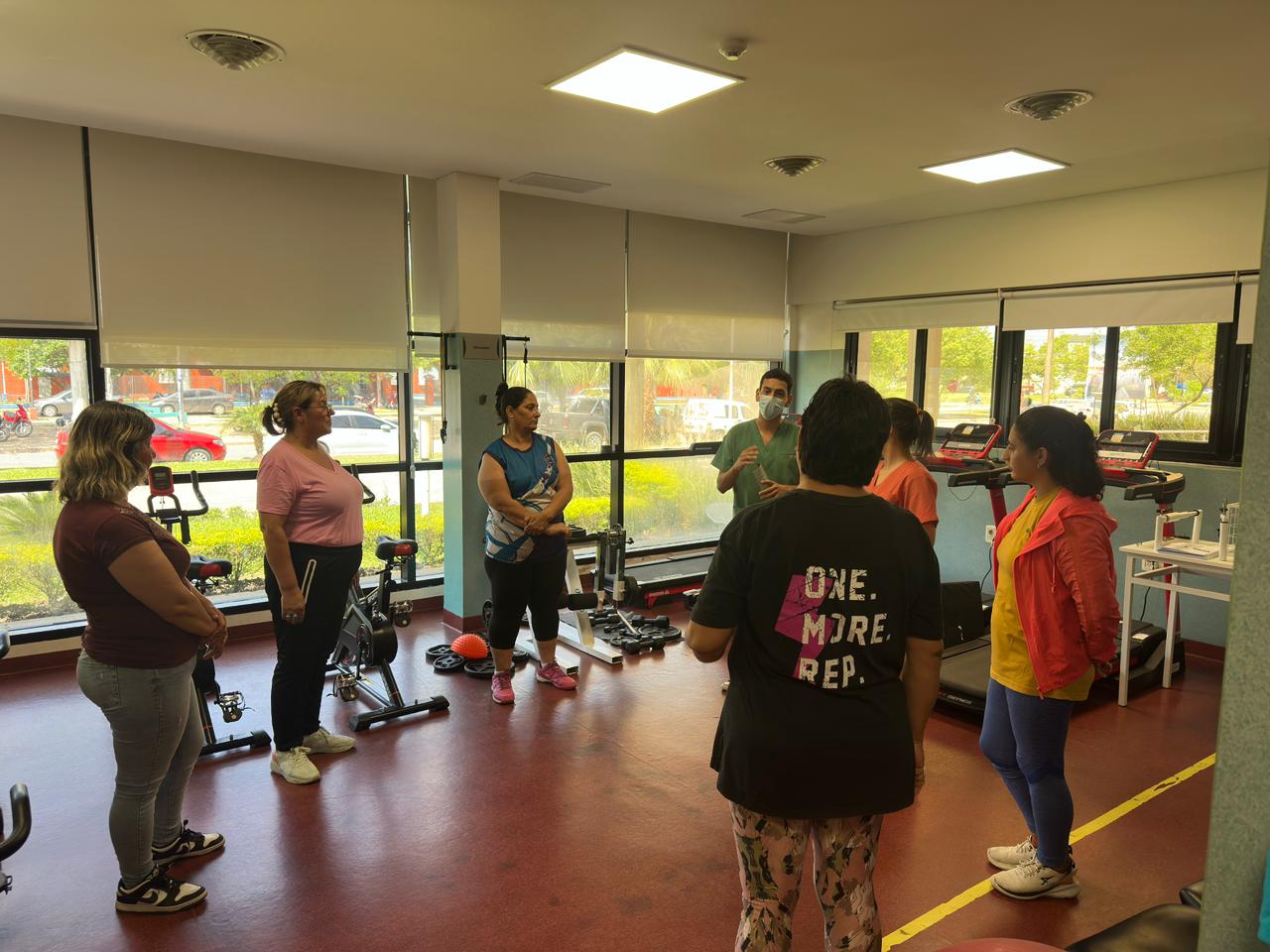 Un importante taller educativo para pacientes con diabetes se desarrolla en el Hospital Interdistrital Evita