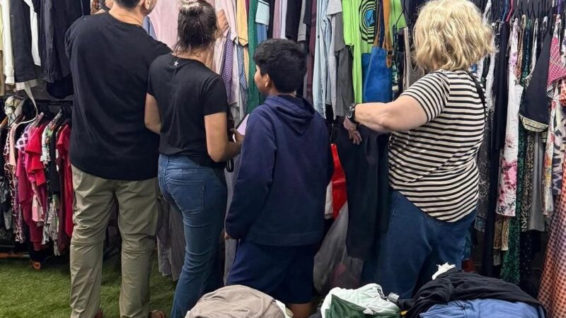 Con buenas ventas el Mercado Comunitario de Emprendedores celebró el Día de la Madre