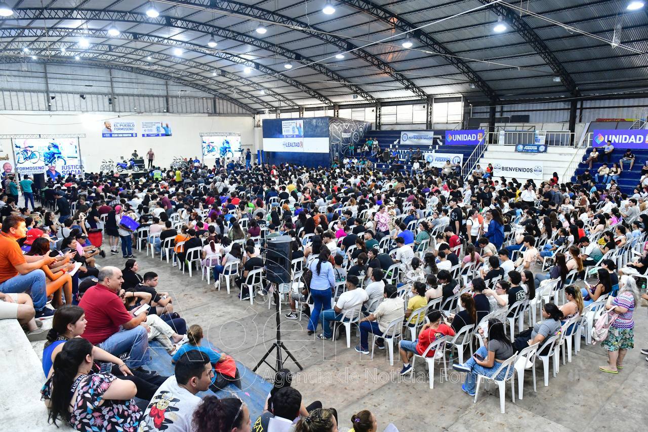 El Club San Martín estuvo colmado para el curso de “Mi Primera Licencia”