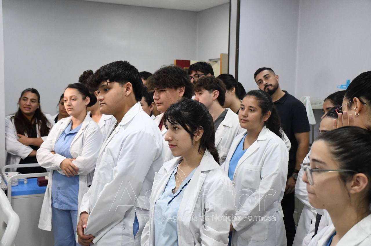 Día Internacional del Estudiante: Jóvenes valoran la posibilidad de estudiar Medicina en su propia provincia
