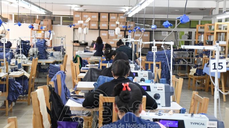 Fontex ultima detalles de la entrega de guardapolvos para el ciclo lectivo 2026