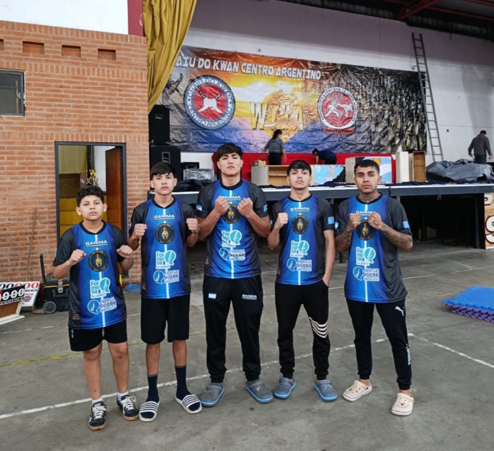 “Spartans Kickboxing Gym” sumó cuatro victorias y una distinción en el Campeonato Mundial de Artes Marciales y Deportes de Contacto