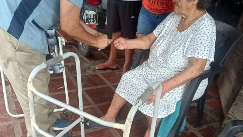 Clorinda: El centro de salud “Juan Pablo II” brinda atención domiciliaria a pacientes con problemas de movilidad