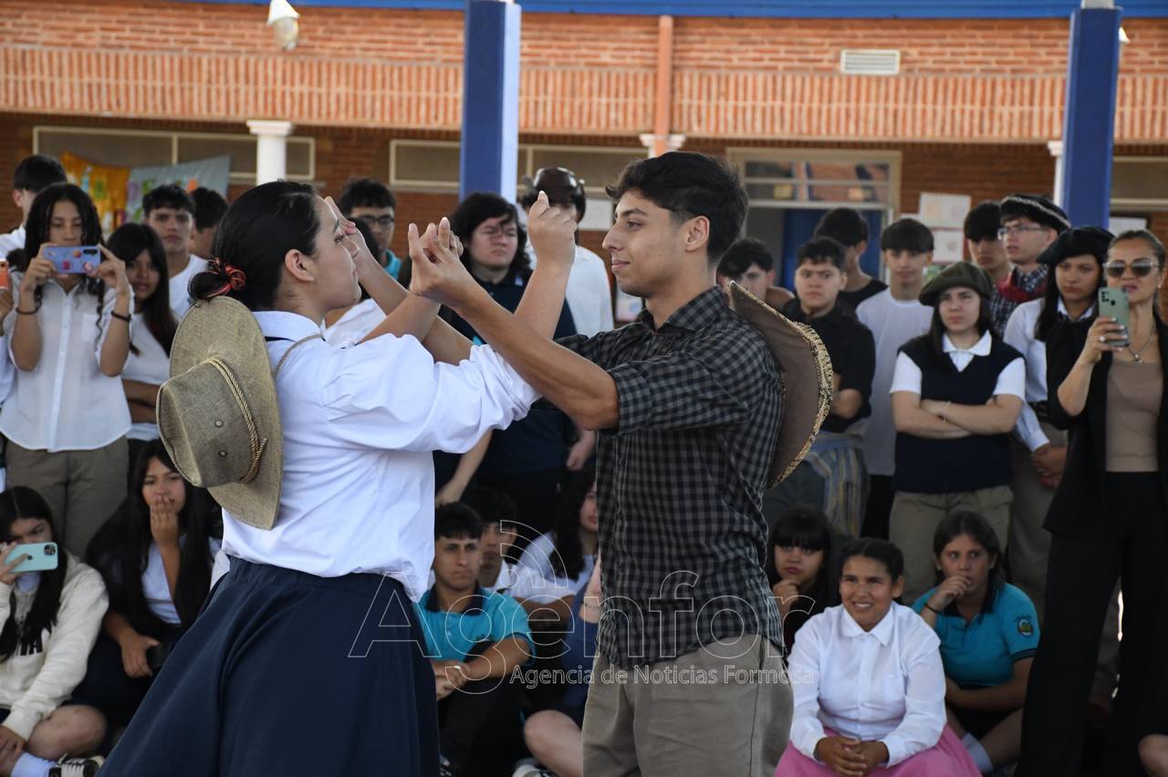 Educación celebró el Día de la Tradición en la EPES 95