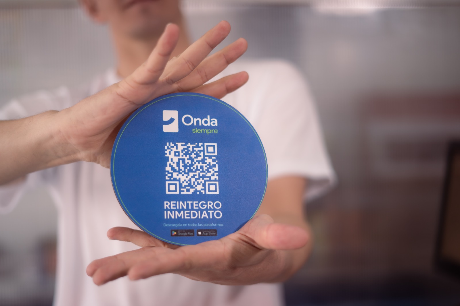 Lunes, Martes y Miércoles en comercios adheridos