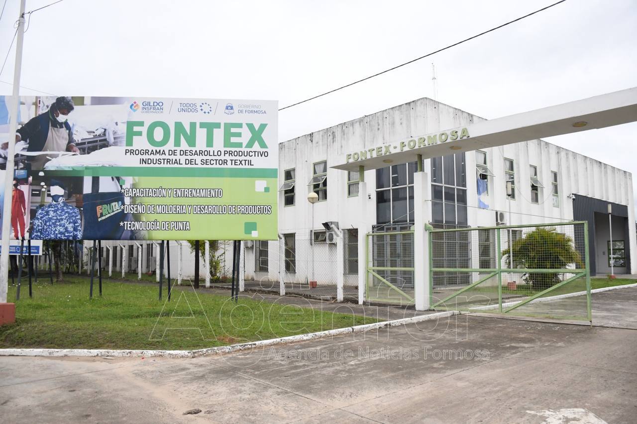 Fontex entregó 95 mil guardapolvos destinados a estudiantes y docentes para el ciclo lectivo 2026