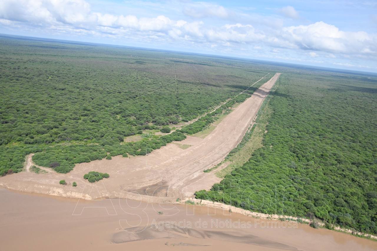 Sobrevolaron las correderas del río Pilcomayo a los fines de monitorear y verificar el estado actual del ingreso de las aguas