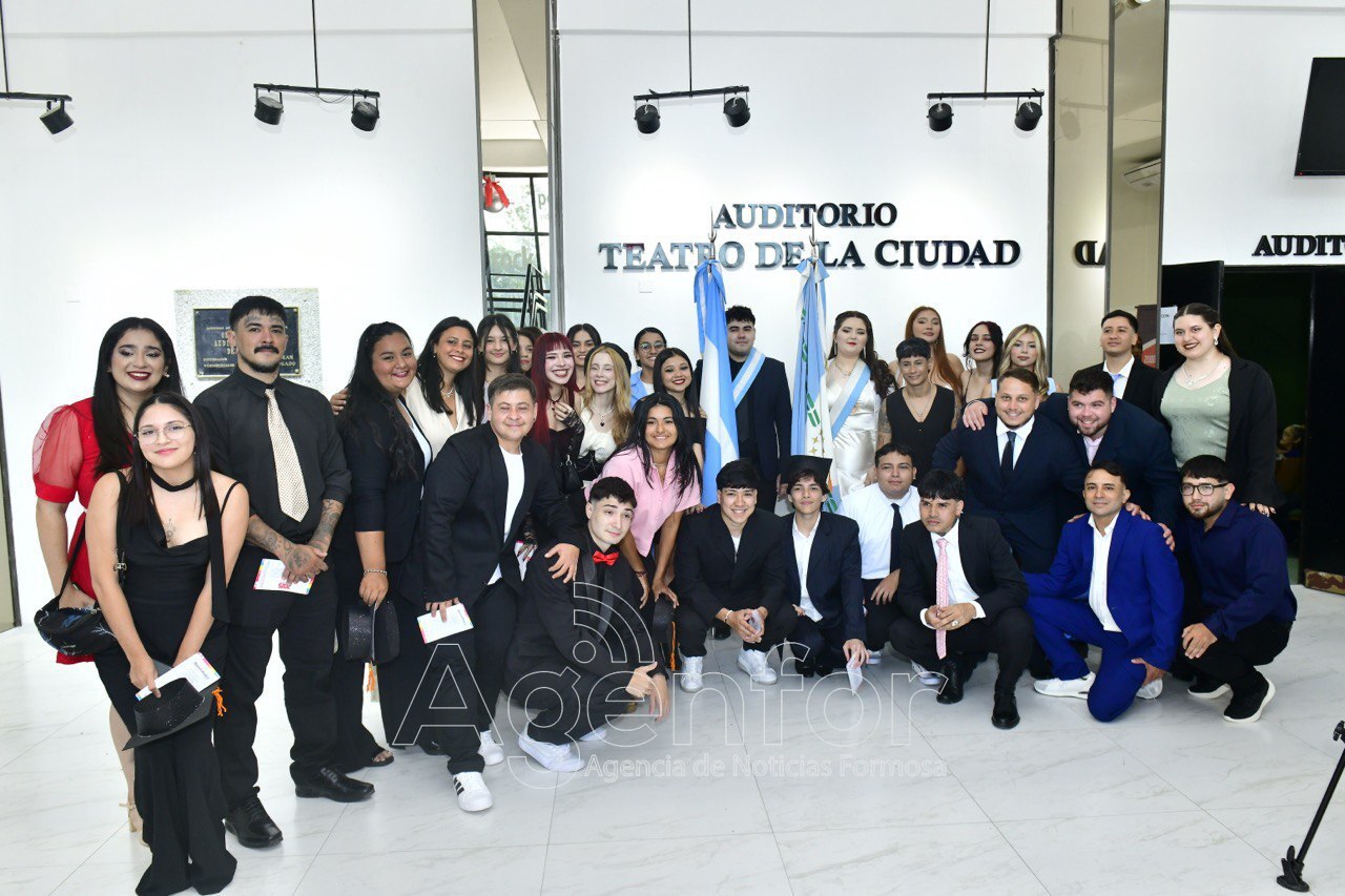 El ISA realiza los actos académicos de cierre, con nuevos egresados