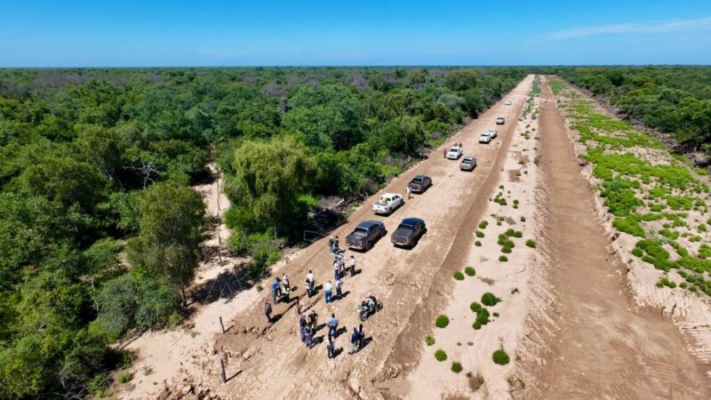 El vicegobernador Solís inició una recorrida por las obras de defensa y mitigación contra las crecidas en el oeste provincial