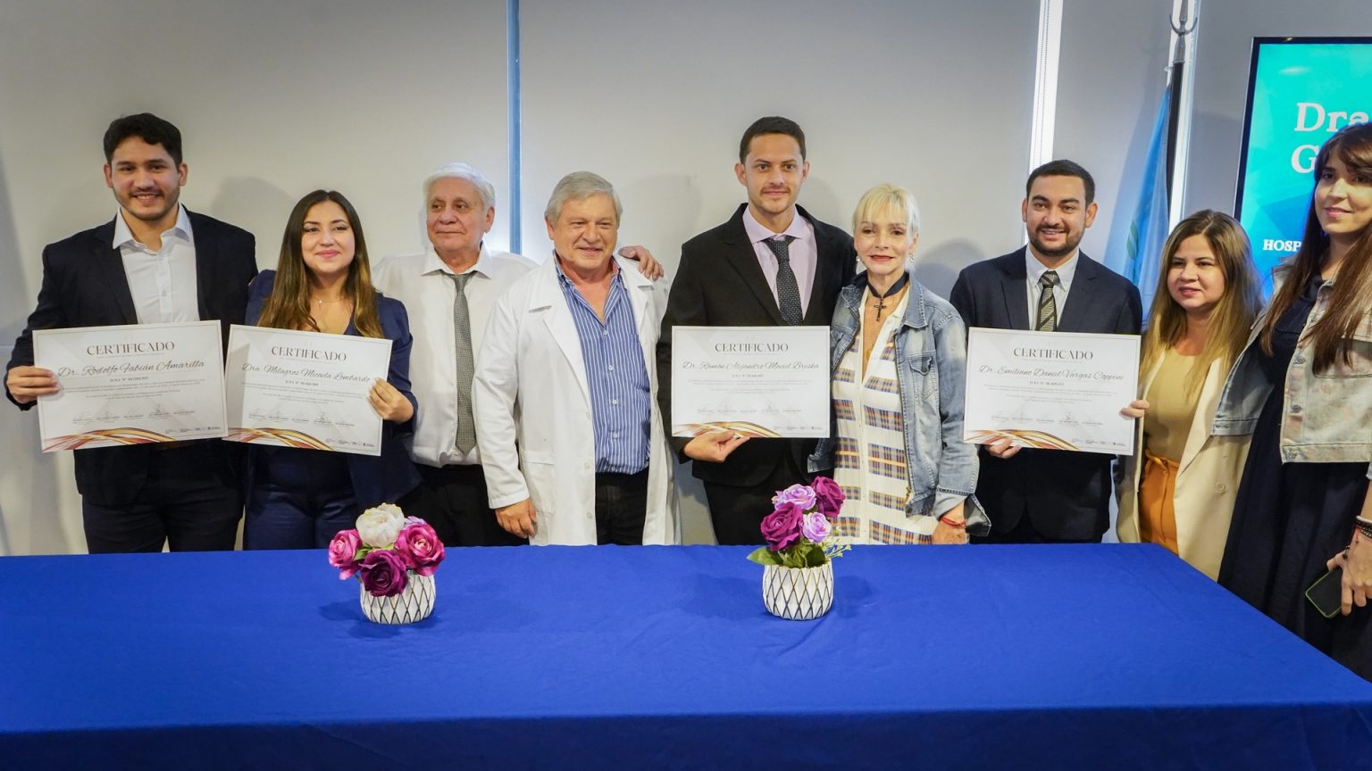 El Hospital Interdistrital Evita celebró la finalización de residencias en Oftalmología y Nefrología