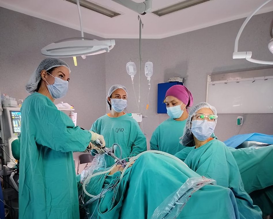 Cirugías más precisas y menos invasivas para pacientes con cáncer ginecológico