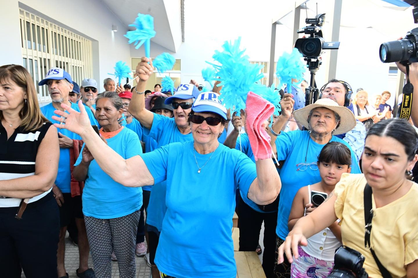Beneficiarios de la flamante pileta terapéutica coincidieron en que esta obra “nos cambia la vida”