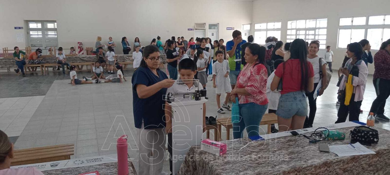 Estudiantes de la EPEP N° 514 recibieron al operativo de la Libreta de Salud Escolar