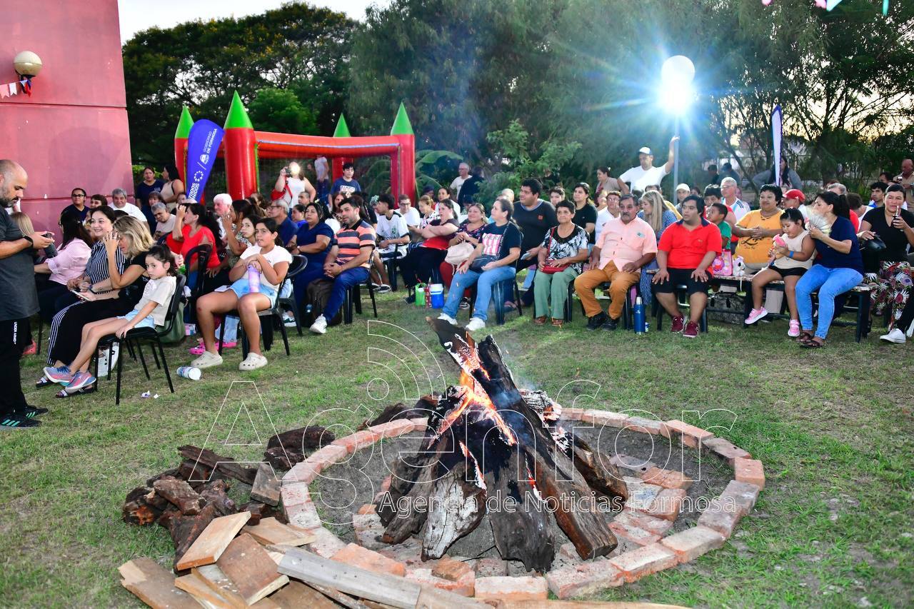 El Centro Ocupacional Inclusivo celebró su tercer aniversario con un gran fogón comunitario