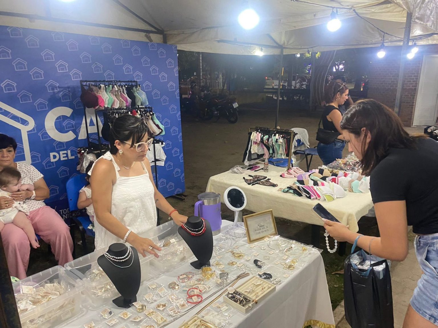 Vuelve el Mercado Comunitario de Emprendedores con una edición especial de Pascua en el Galpón “G”