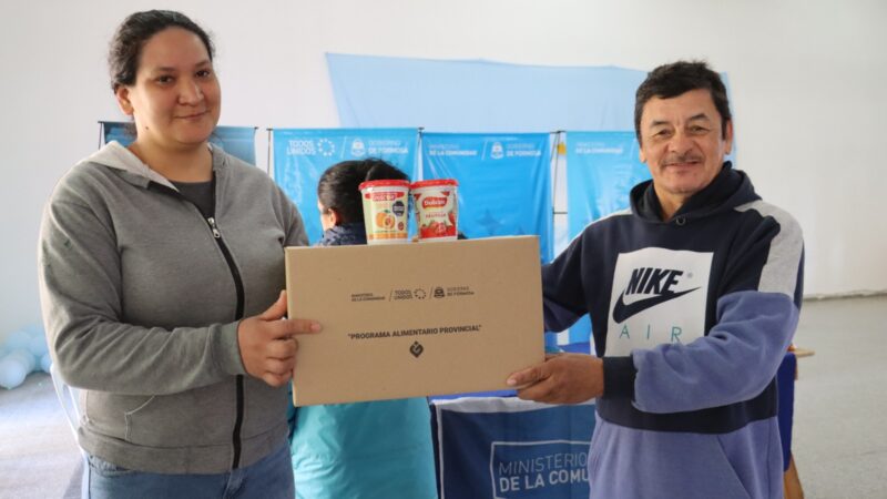 Continúa la entrega de cajas alimentarias para personas con celiaquía