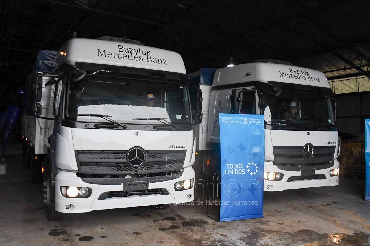 El Gobierno de Formosa entregó dos nuevos camiones para fortalecer las acciones de contención y acompañamiento en toda la provincia
