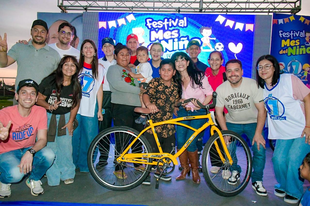Familias del barrio Lisbel Rivira compartieron festejos por el Mes del Niño