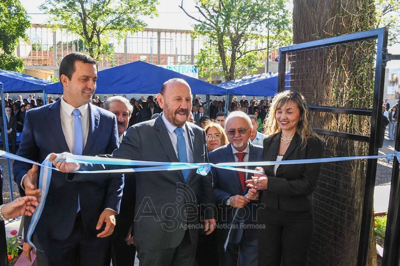 Insfrán inauguró la refacción y ampliación del edificio del Juzgado de Paz de Laguna Blanca