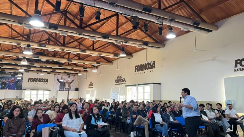 Con 200 inscriptos, la ADE continúa fortaleciendo la capacitación en manipulación segura de alimentos
