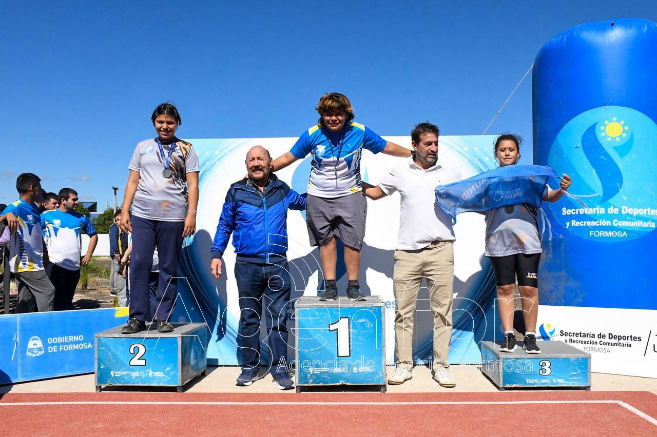 El Gobernador presenció la final provincial de Atletismo Adaptado de los Juegos Evita Formoseñosv
